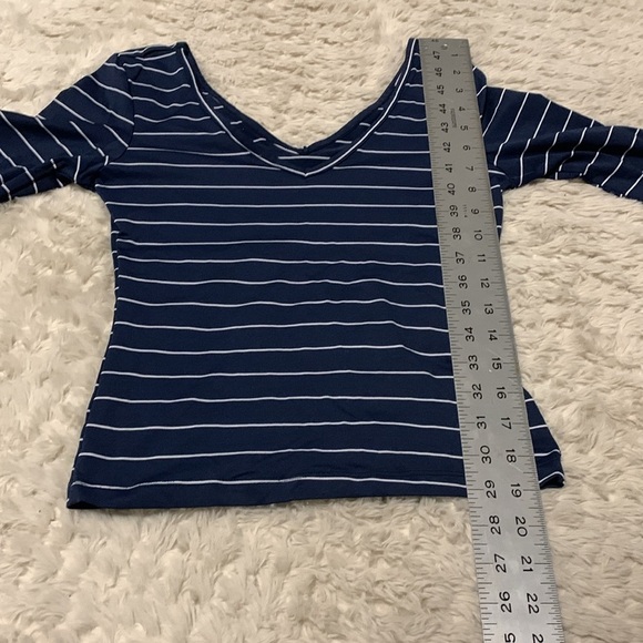 Vintage Pandora V-Neck Top - Picture 7 of 8